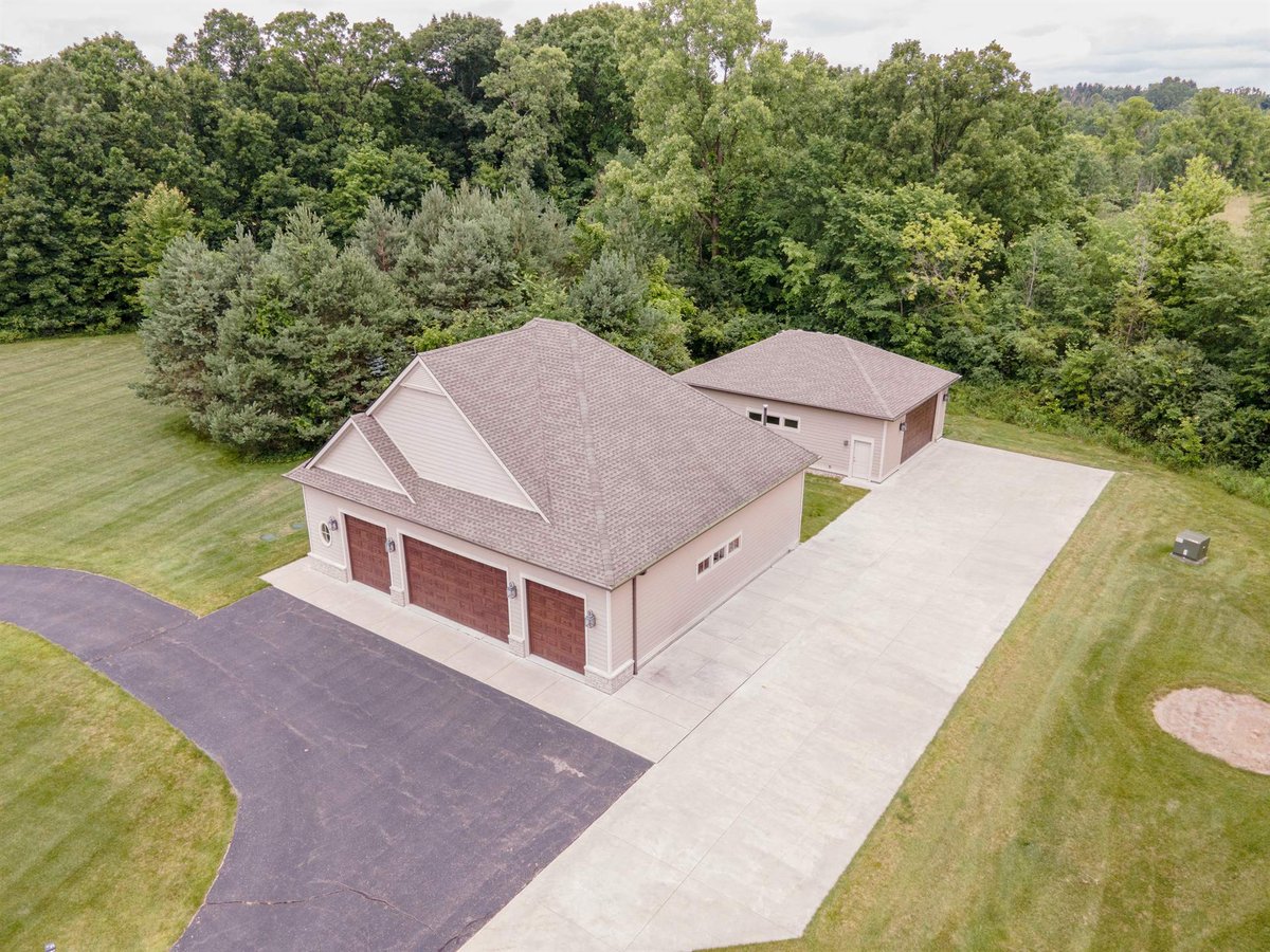bird-s-eye-view-garage-exterior-view-southeast-mi-1-optimized