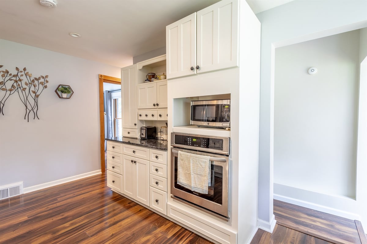 kitchen-renovation-with-white-cabinets-and-a-wall-oven-grosse-ile-mi-optimized
