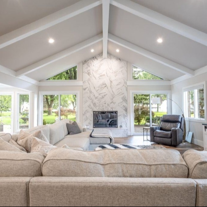 Grosse-Ile-great-room6-1024x683-optimized-1