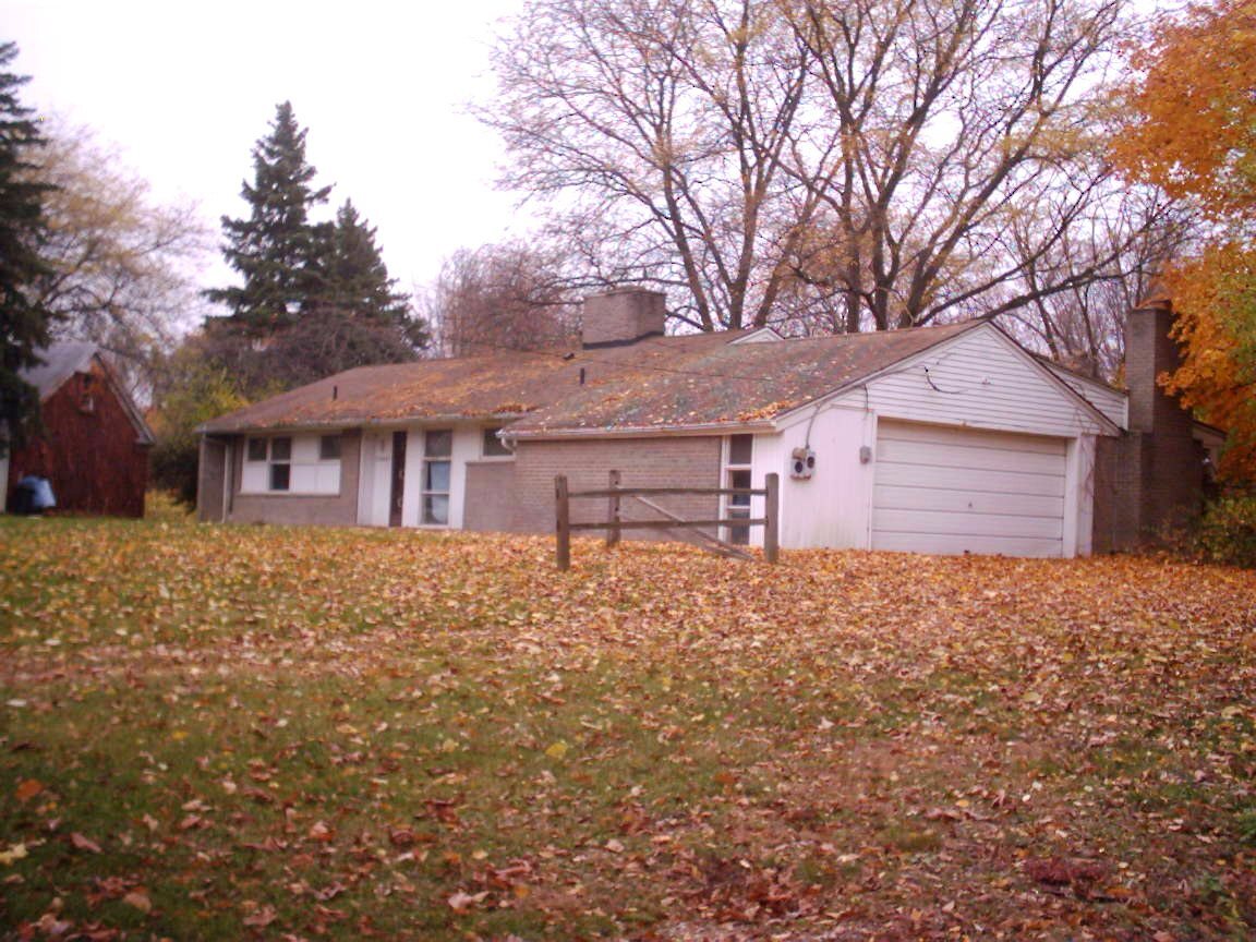 one-story-brick-ranch-before-renovation-farmington-hills-mi-optimized