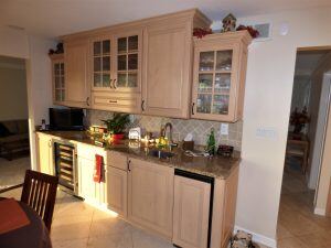 22 Grosse Ile Kitchen