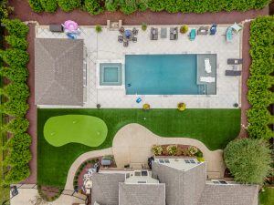 Grosse Ile pool and putting green