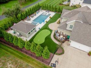 Grosse Ile pool and putting green